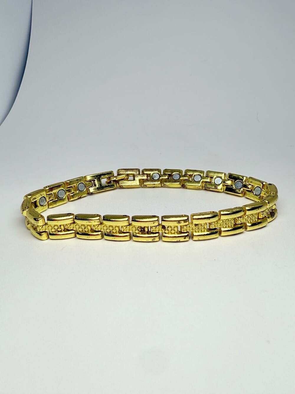 Magnetic Therapy Link Bracelet Gold Tone